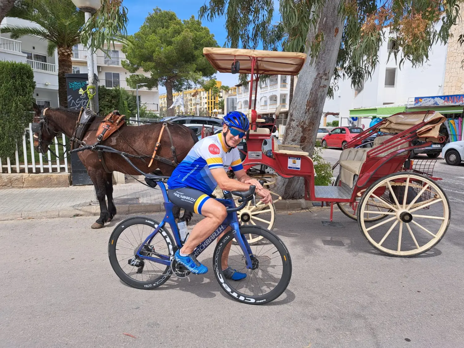 Männer auf E-Bike von Radsport Hackbarth